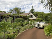 Rosewood Guesthouse 4*