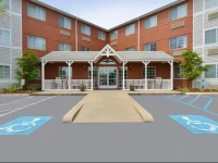 MainStay Suites Chattanooga 3*