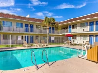 Motel 6 Phoenix North - Bell Road 1*