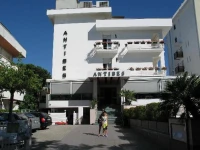 Antibes 3*