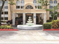 La Quinta Inn & Suites Fort Lauderdale Tamarac 2*