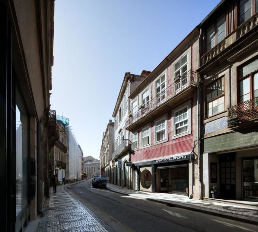 Aparthotel Oporto Entreparedes 2*