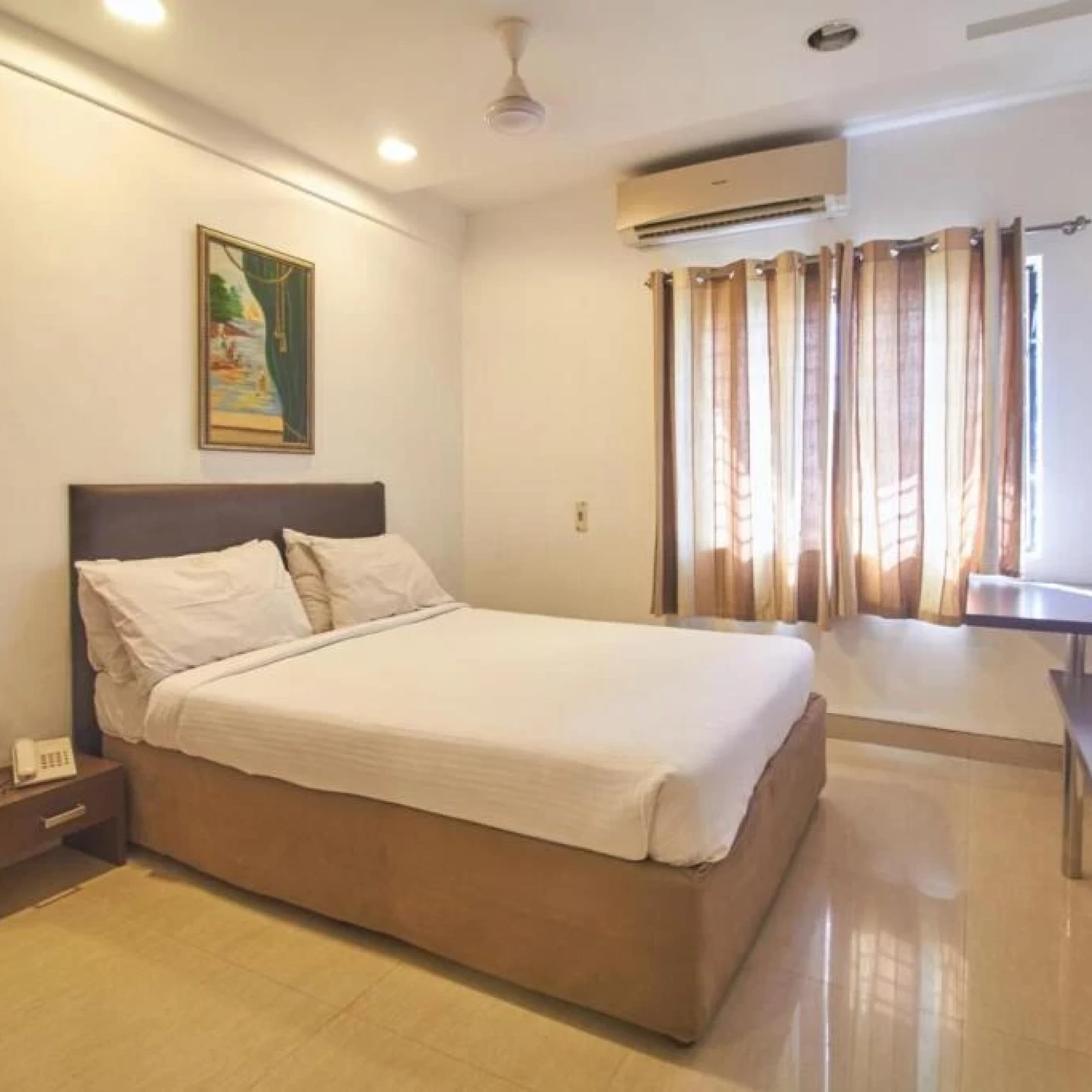 Uno The Business Hotel 3*