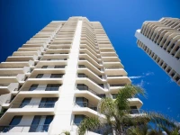 Paradise Centre Apartments 4*