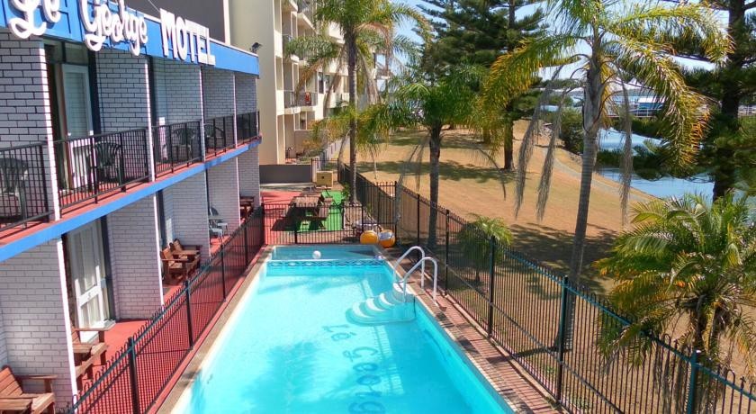 Le George Motel 3*