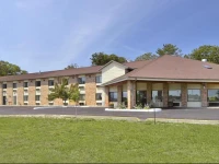 Baymont Inn and Suites Muskegon 2*