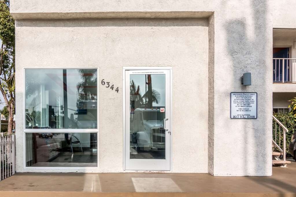 Motel 6 Bell Gardens 2*