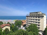 Acropolis 3*