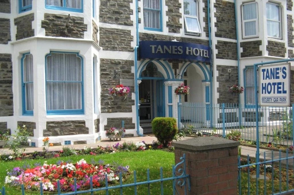 Tanes Hotel 3*