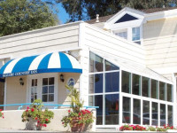 Malibu Country Inn
