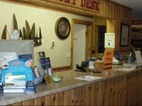 Colonial Motel And Antiques 3*