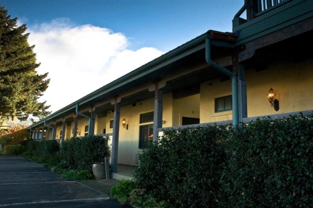 Sonoma Creek Inn 2*