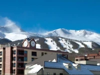 The Village Hotel 3*