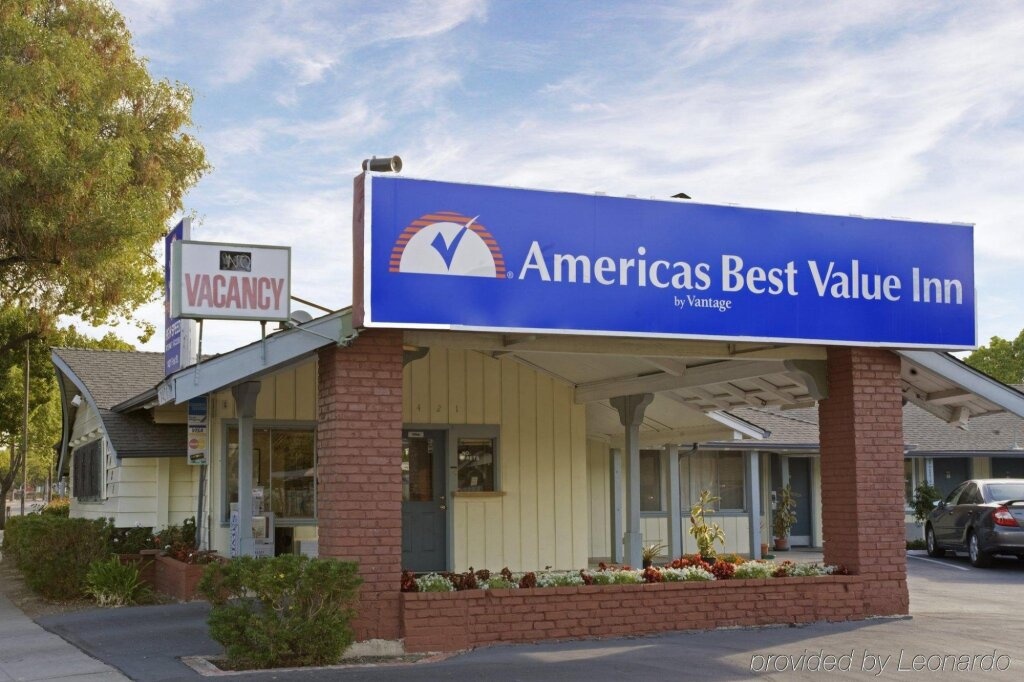 Americas Best Value Inn Livermore 3*
