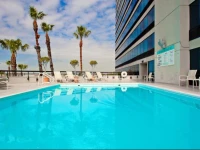 Holiday Inn Torrance 3*