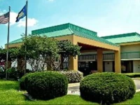 BEST WESTERN Flagship Inn 2*