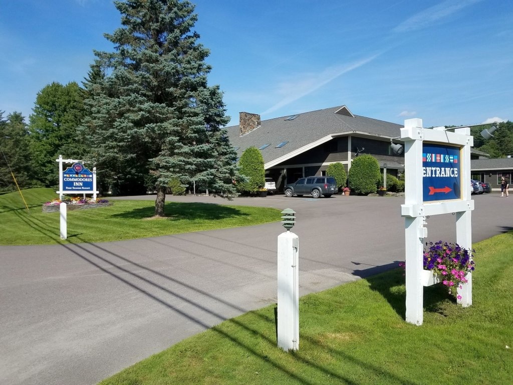 Commodores Inn 3*