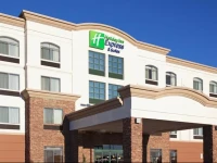Holiday Inn Express Hotel & Suites Cheyenne 2*