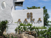 Aana Resort & Spa
