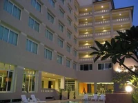 Crown Pattaya Beach Hotel 3*