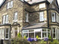 Shannon Court Guesthouse 4*