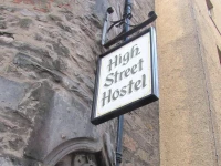 High Street Hostel 3*