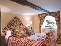 East House 5*