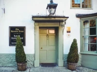 Hambro Arms 2*