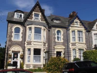 Meadowlea Guest House 4*