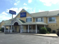 Norwood Inn And Suites 3*