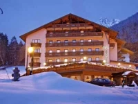 Shandrani 4*