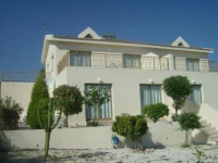 Kamilostrata Holiday Home 
