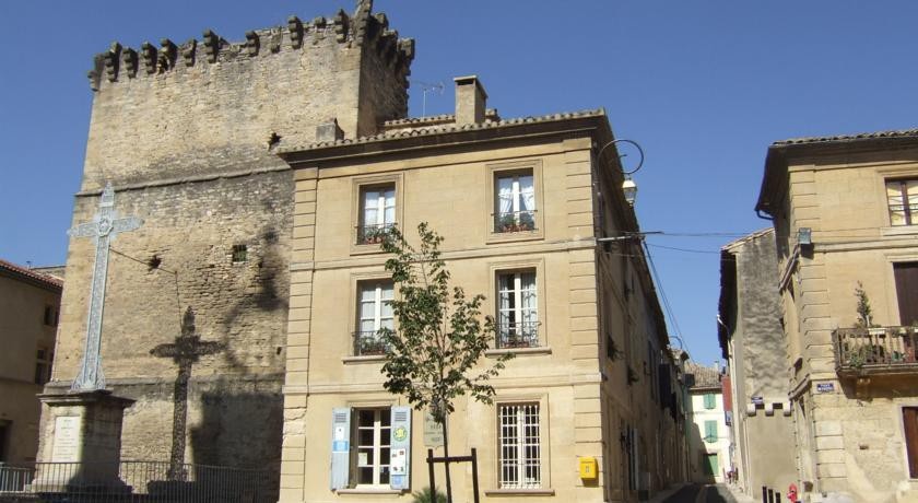 Bize de la Tour 1*