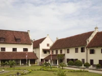 Grand Celino Hotel 