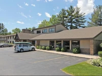AmericInn Traverse City 2*