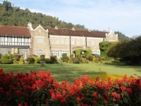 The Hill Club 3*