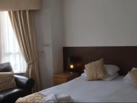 Wynford Hotel 3*