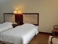 Yinfeng International Apartment 4*