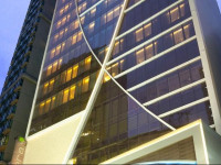 Madera Hong Kong