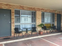 Squatters Homestead Motel 3*
