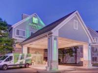 Holiday Inn Milwaukee Airport 2*