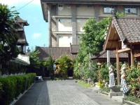 Ratu Hotel Denpasar 2*