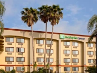 Holiday Inn Express Colton 2*