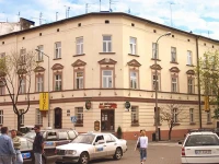 Golden Hostel 