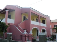 Antigonis Apartments 