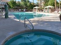 La Fuente Inn & Suites 3*