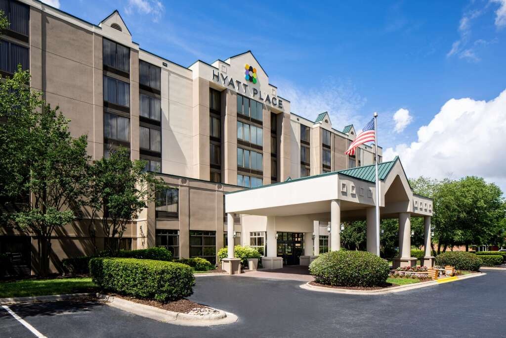 Hyatt Place Topeka 3*