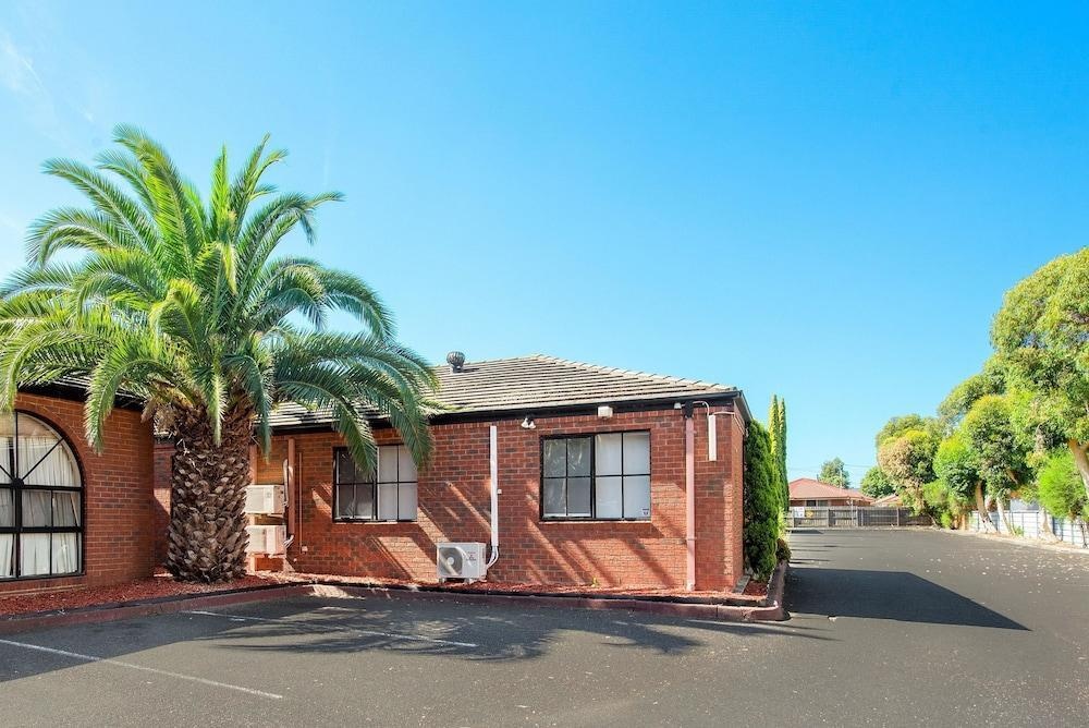 Comfort Inn Dandenong 3*