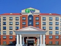 Holiday Inn Express Hotel & Suites Latham 3*