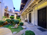 Noordin Mews 3*